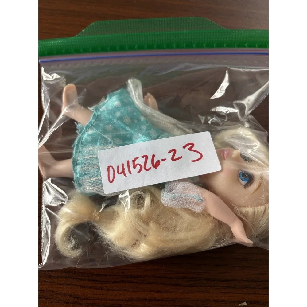 Jakks Pacific Frozen Petite Else Princess Mini Toddler Elsa Doll 6